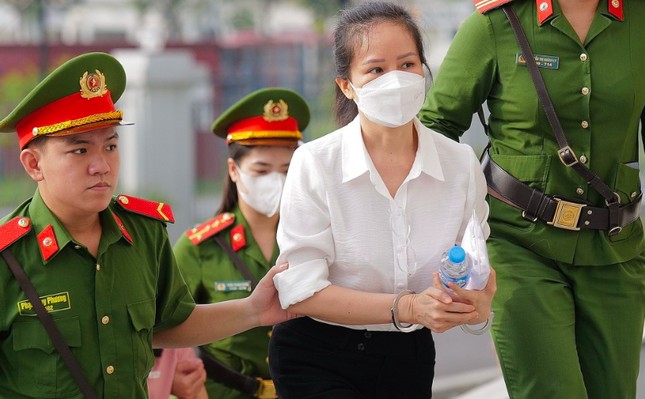 Cựu Cục trưởng Nguyễn Thị Hương Lan: Tòa án lương tâm sẽ phán xét bị cáo suốt phần đời còn lại - 1