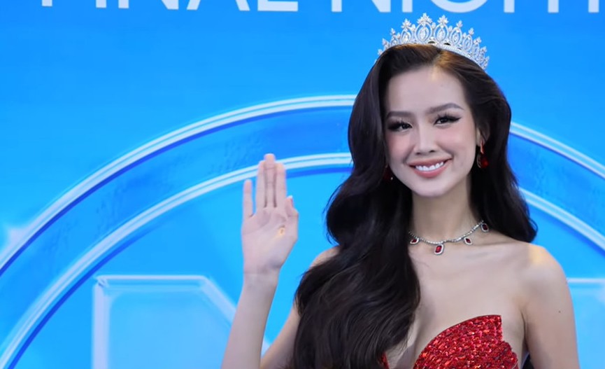 Hoa hậu đẹp nhất thế giới lộng lẫy, lấn át tất cả trên thảm đỏ Miss World Việt Nam 2023 - 4