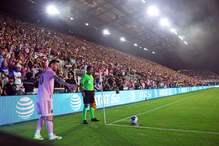 Messi &#34;gây sốt&#34; ở Mỹ: Khoảnh khắc thiên tài giúp Inter Miami thắng nghẹt thở - 5