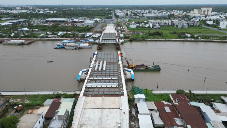 Cận cảnh cây cầu gần 800 tỷ đồng sắp hợp long qua sông Cần Thơ - 2