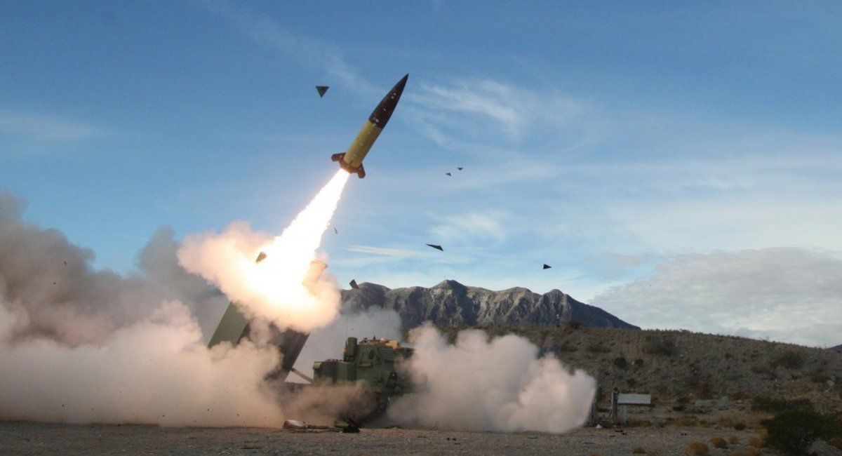 Ukraine kêu gọi Mỹ gửi tên lửa tầm xa ATACMS, kết quả ra sao? - 1