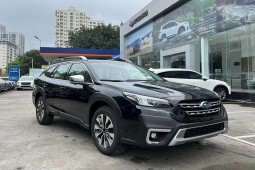 Subaru Outback giảm giá ”sập sàn” gần 400 triệu đồng tại đại lý