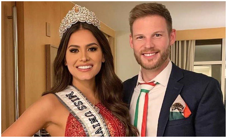 Được biết anh chàng tên là Ryan Antonio và là phóng viên của đài Telemundo - nhà mạng độc quyền của Miss Universe
