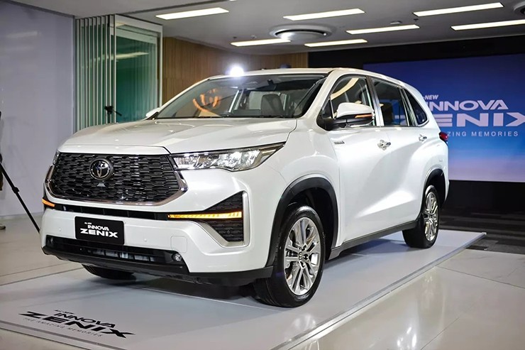 Toyota Innova 2023 sắp về Việt Nam có thể sẽ đổi tên thành Innova Cross - 2