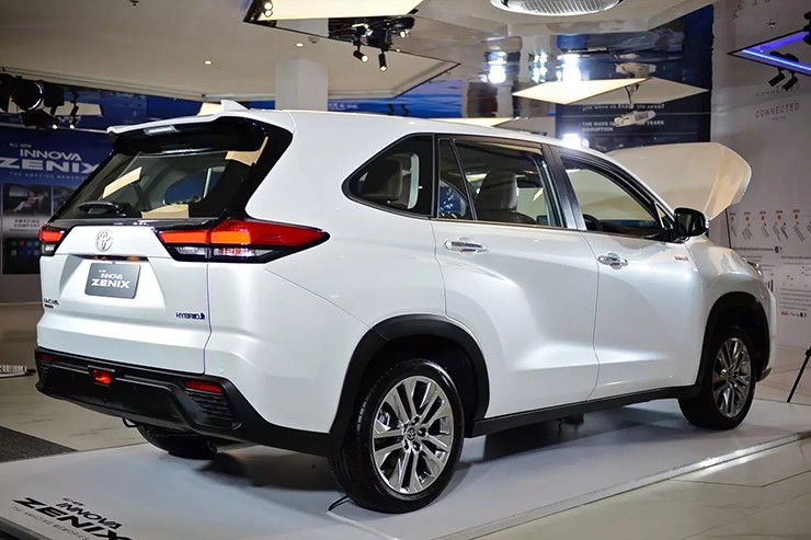 Toyota Innova 2023 sắp về Việt Nam có thể sẽ đổi tên thành Innova Cross - 3