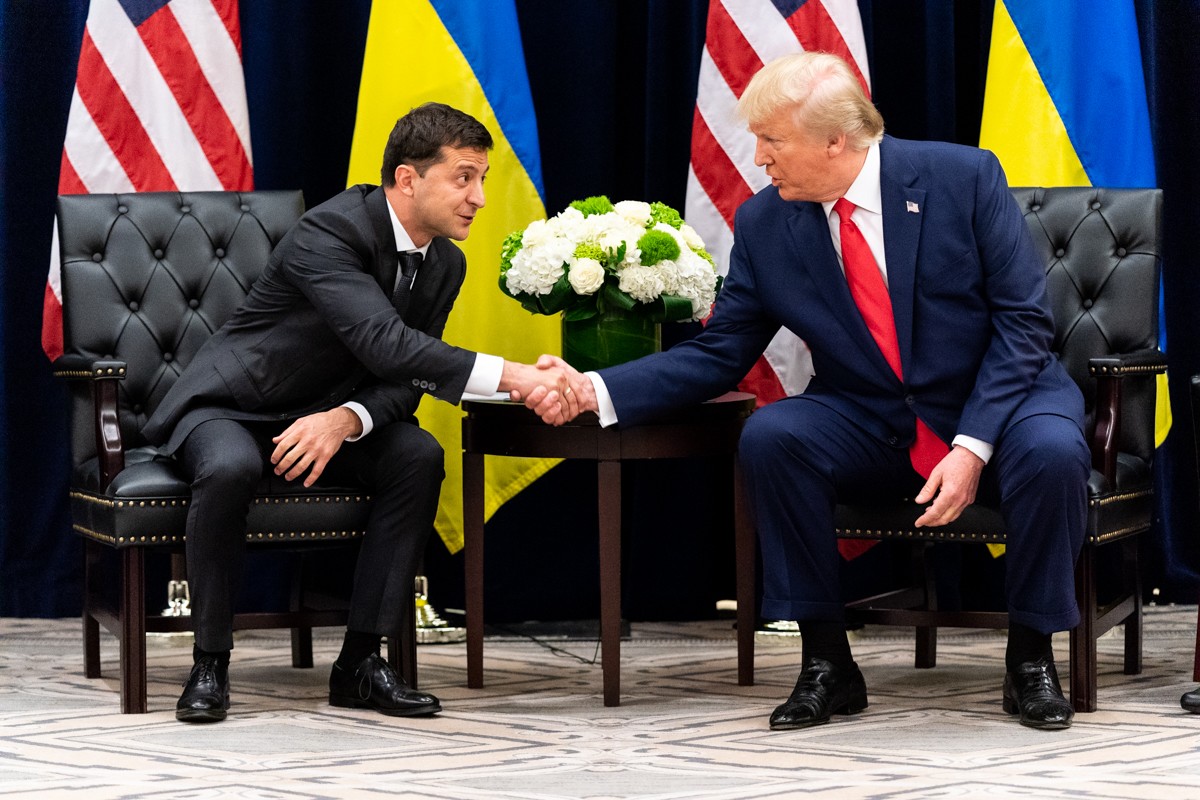 Ông Trump bất ngờ nói châu Âu hỗ trợ Ukraine “thiếu 100 tỷ USD” - 1