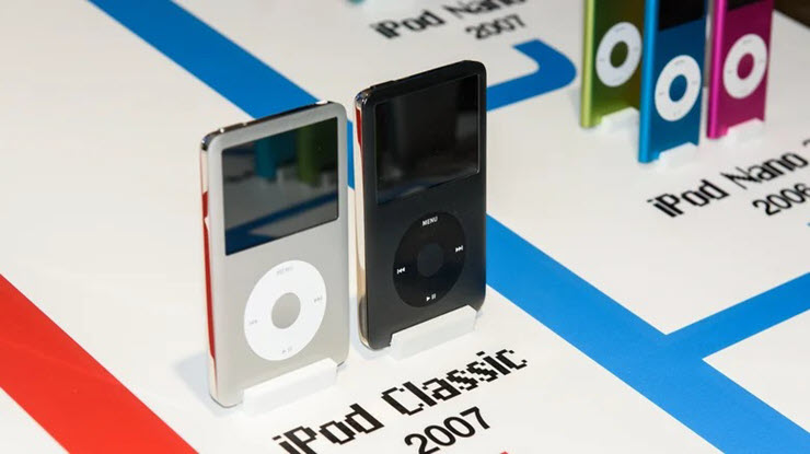 Máy nghe nhạc iPod mang tính biểu tượng của Apple.