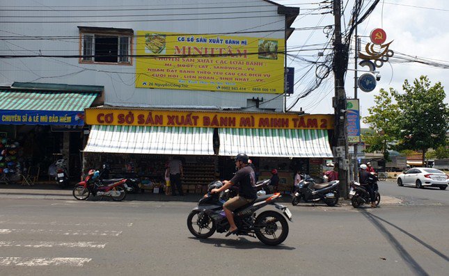 Cửa hàng bánh mì bị lừa gạt, chiếm đoạt gần 50 triệu đồng