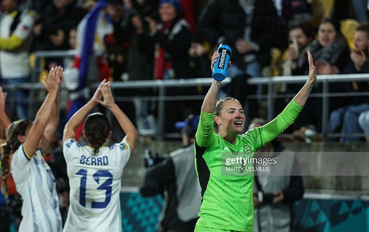 Philippines thắng trận lịch sử World Cup: &#34;Người nhện&#34; hay nhất, cứu thua phút bù giờ - 5