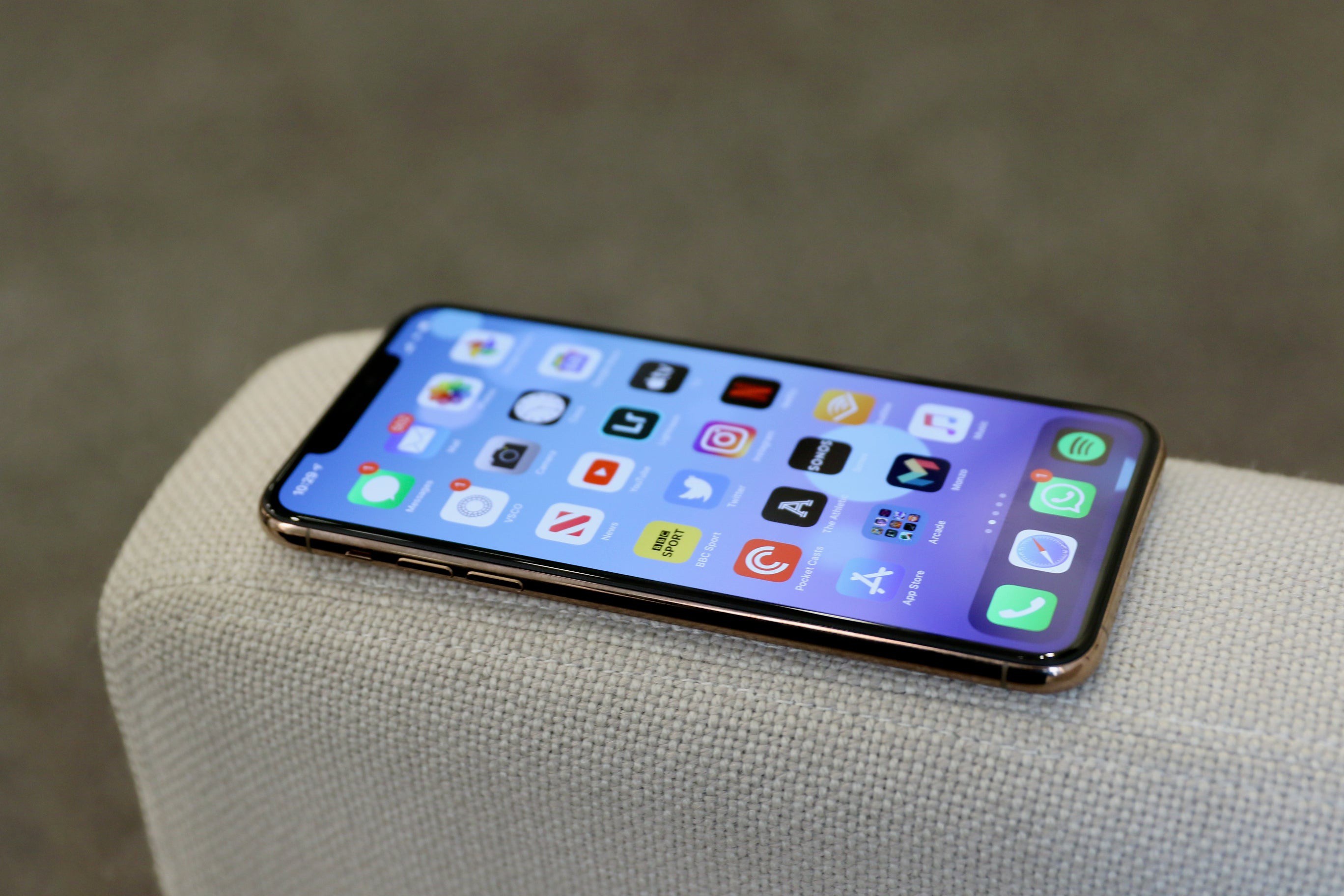 iPhone 11 Pro Max năm 2023: iPhone đáng mua hay đã lỗi thời?