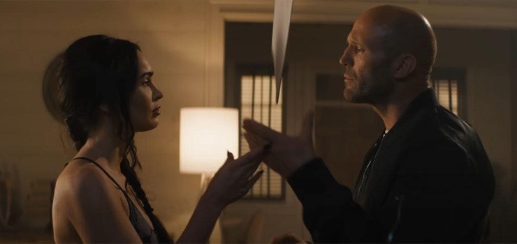 Jason Statham với vai diễn Lee Christmas còn Megan Fox vào vai bạn gái cũ của Lee -&nbsp;một đặc vụ CIA.
