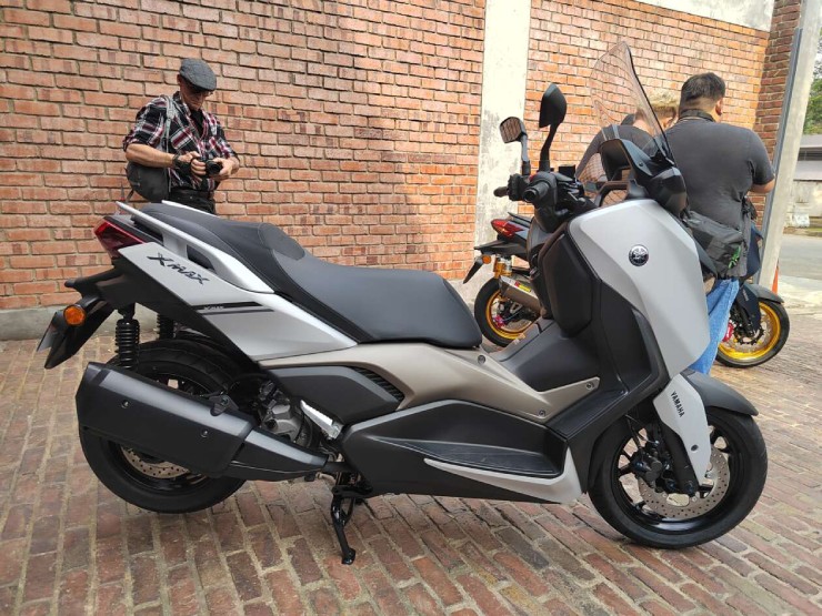 Ra mắt xe ga 2023 Yamaha XMax 250, giá nhỉnh 124 triệu đồng - 2