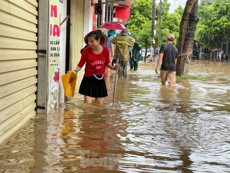 Có khu vực dân cư bị ngập sâu hơn 1m.