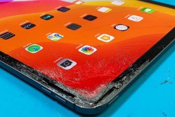 Apple lại “chơi chiêu” từ iPhone sang iPad