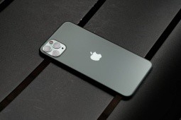 iPhone 11 Pro Max năm 2023: iPhone đáng mua hay đã lỗi thời?