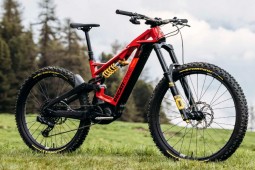 Ducati trình làng xe đạp địa hình mới - ”hàng thửa” trong làng MTB