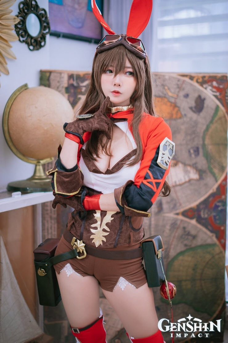 &#34;Bỏng mắt&#34; với màn cosplay Amber game Genshin Impact đẹp khó cưỡng - 8