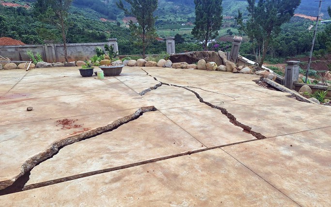 Lâm Đồng: Nhiều vết nứt vừa xuất hiện tại dự án hồ chứa nước 500 tỉ đồng - 5