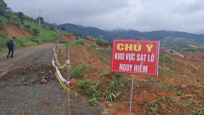 Lâm Đồng: Nhiều vết nứt vừa xuất hiện tại dự án hồ chứa nước 500 tỉ đồng - 9