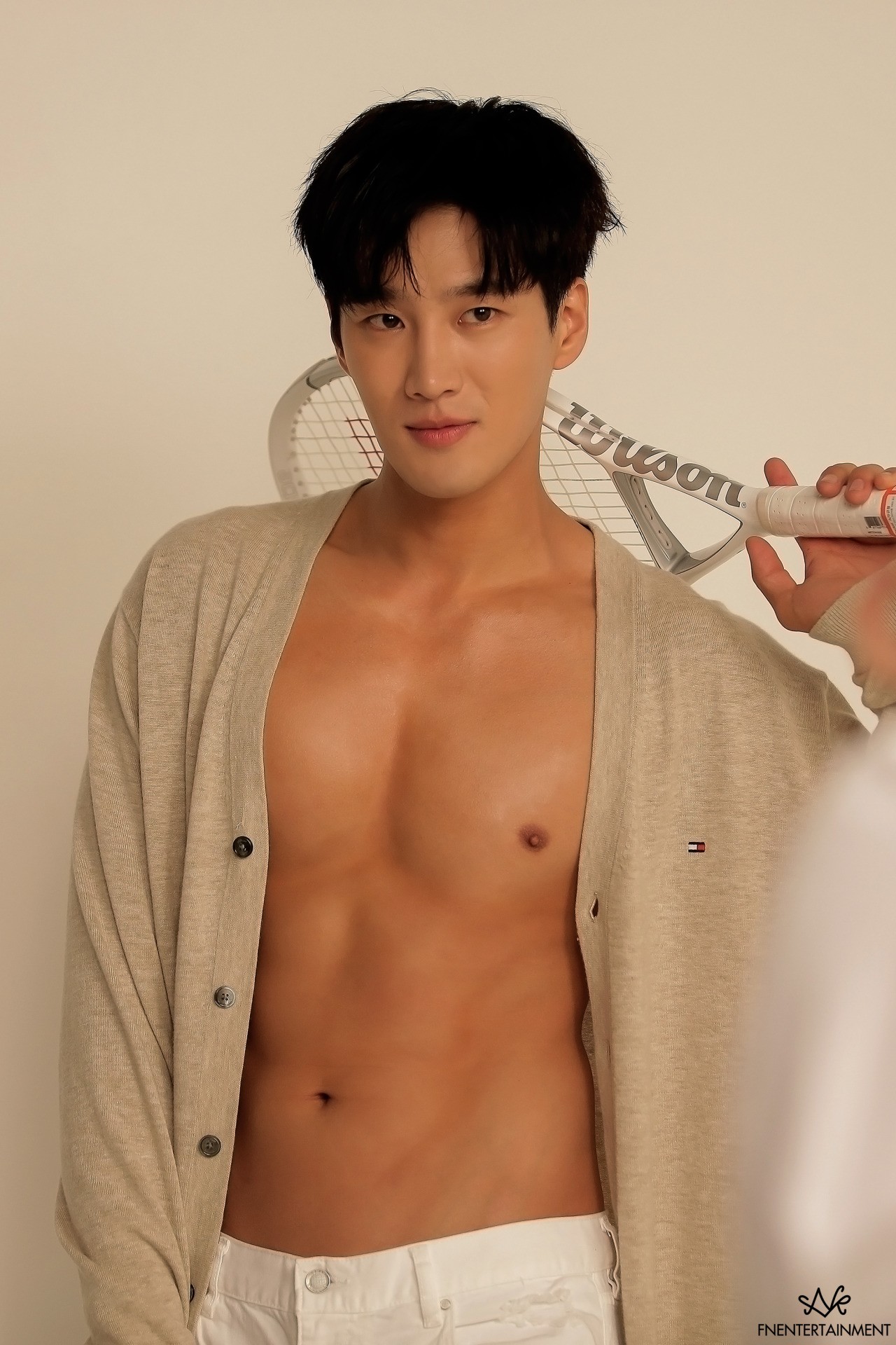 Body chuẩn đẹp của Ahn Bo Hyun.