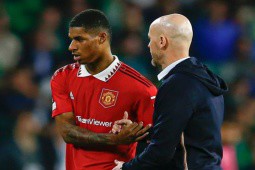 Ten Hag ”thiết quân luật” ở MU: Rashford bị phạt nặng vì đến muộn... 45 giây