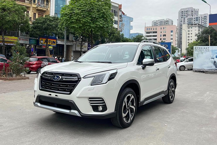 Subaru Forester ưu đãi 100% phí trước bạ, quyết &#34;giành khách&#34; với Honda CR-V - 2