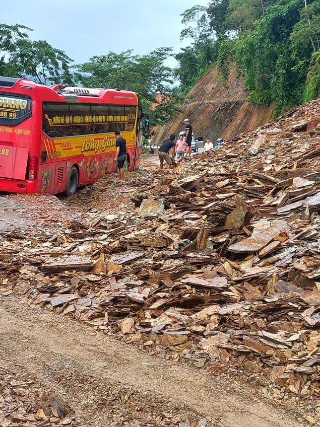 Khu vực sạt lở ở Mường Chà.