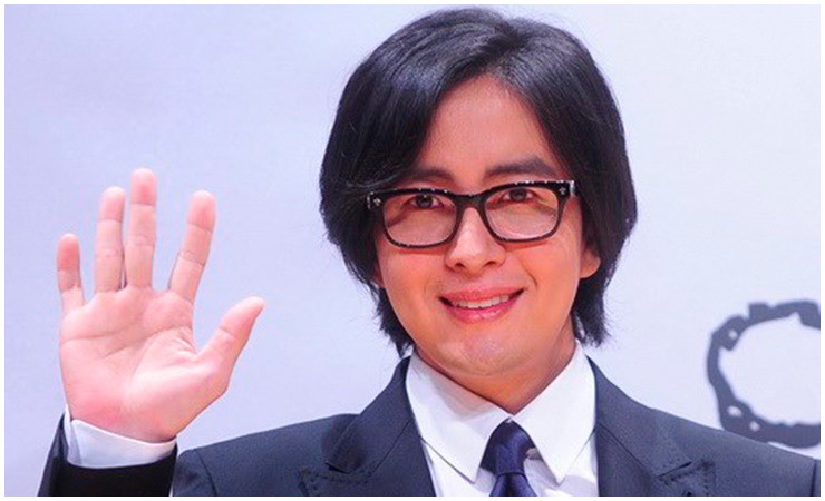 Ở tuổi ngoài 50, Bae Yong-joon vẫn phong độ nhưng lựa chọn cuộc sống ở ẩn.&nbsp;
