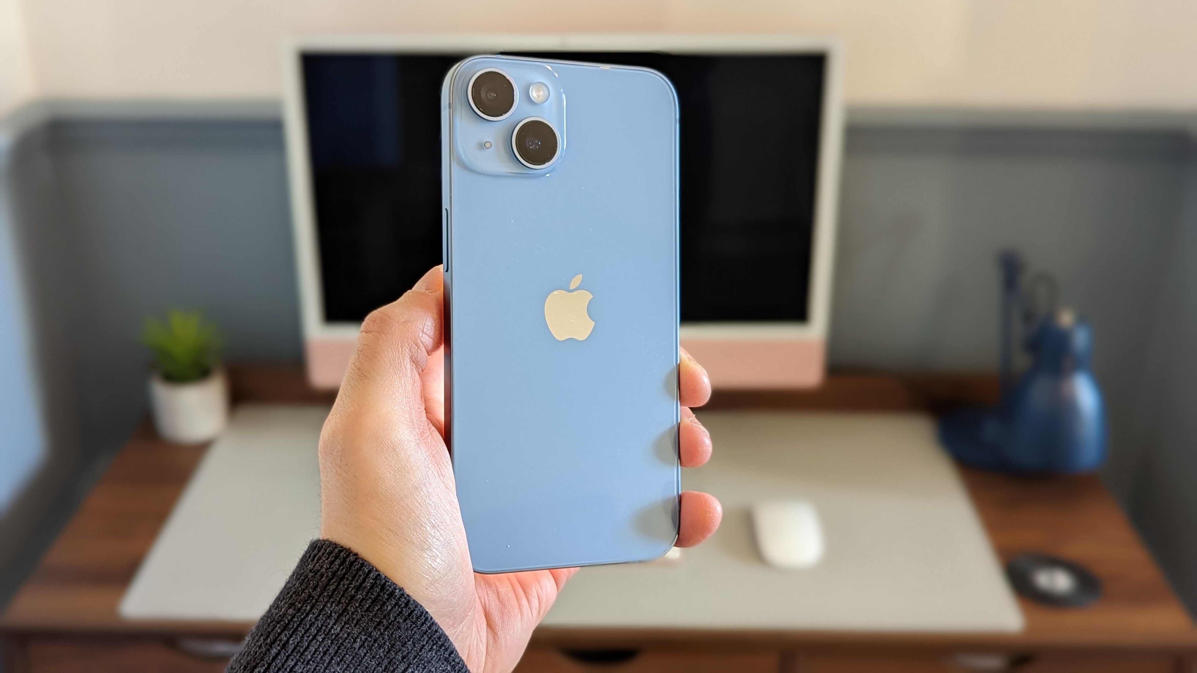 3 iPhone chính hãng đáng mua nhất hiện nay - 2