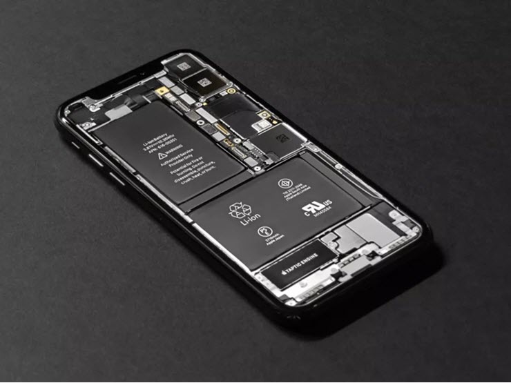 Apple nói pin rời dễ gây ra một số hư hỏng cho điện thoại.