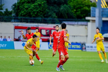 Trực tiếp bóng đá Thanh Hóa - Viettel: Thanh Bình ghi bàn phút 90+2 (Hết giờ)