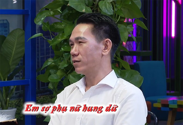 Đi hẹn hò tìm tình yêu mới, cô gái bật khóc nhắc tới bạn trai cũ - 3