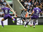 Bóng đá - Video bóng đá Newcastle - Fiorentina: &quot;Bắn phá&quot; liên hồi, phản đòn sắc lẹm (Giao hữu)