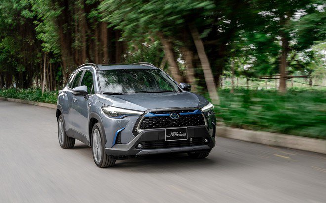 Giá xe Toyota Corolla Cross niêm yết và lăn bánh tháng 8/2023 - 4