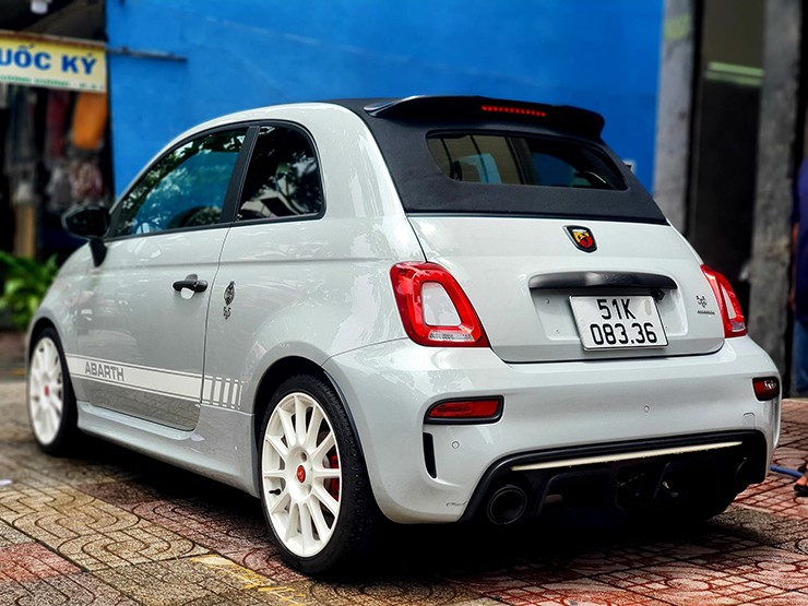 Cận cảnh hàng hiếm FIAT phiên bản Abarth 595 Esseesse tại TP.HCM - 2