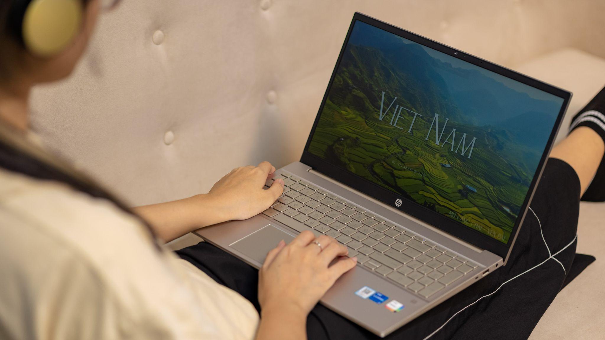 HP Pavilion 15 Intel Gen 13 - Làm việc mọi lúc, giải trí mọi nơi - 3