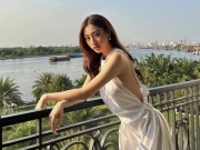 Thời trang - Hoa hậu Cao Bằng mặc hở mạn sườn, quyến rũ dưới nắng mùa hè