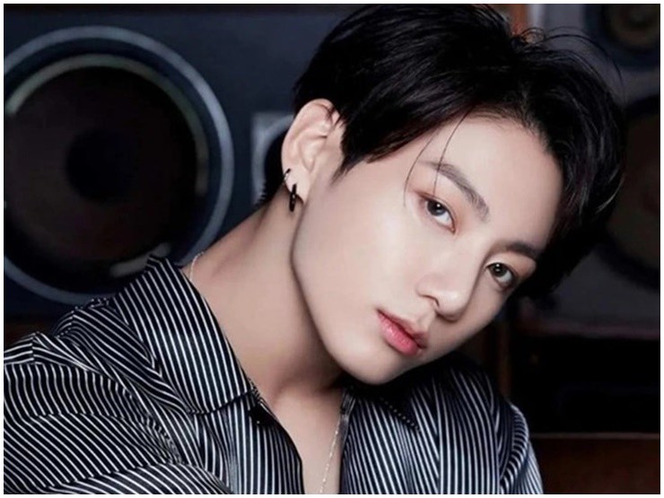 Jungkook nhiều lần được bình chọn là người đàn ông đẹp trai nhất thế giới.