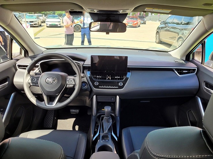 Ra mắt Toyota Corolla Cross 2024, tiết kiệm xăng hơn, giá từ 463 triệu đồng - 3