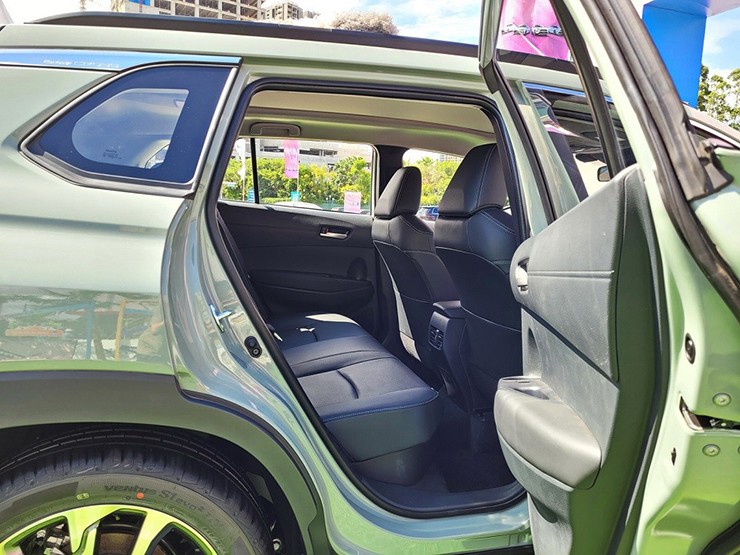 Ra mắt Toyota Corolla Cross 2024, tiết kiệm xăng hơn, giá từ 463 triệu đồng