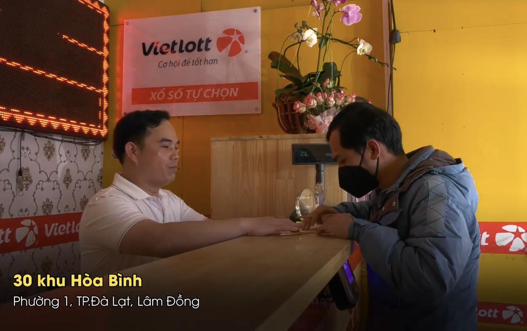 Ông chủ trẻ ở Đà Lạt đạt doanh thu cao mỗi ngày nhờ kinh doanh vé số Vietlott - 1