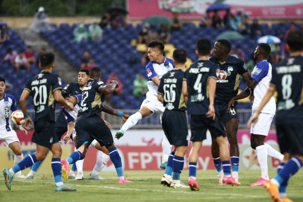 Trực tiếp bóng đá SLNA - HAGL: Bảo toàn chiến thắng (V-League) (Hết giờ) - 1