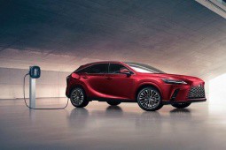 Xe sang Lexus RX 450h+ có thêm tùy chọn sạc điện PHEV