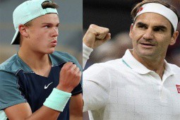 ”Thần đồng” Đan Mạch đánh bóng qua hai chân như Federer ở Rogers Cup