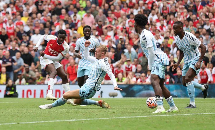 Video bóng đá Arsenal - Nottingham Forest: Nghẹt thở phút cuối, siêu phẩm  Saka (Ngoại hạng Anh)