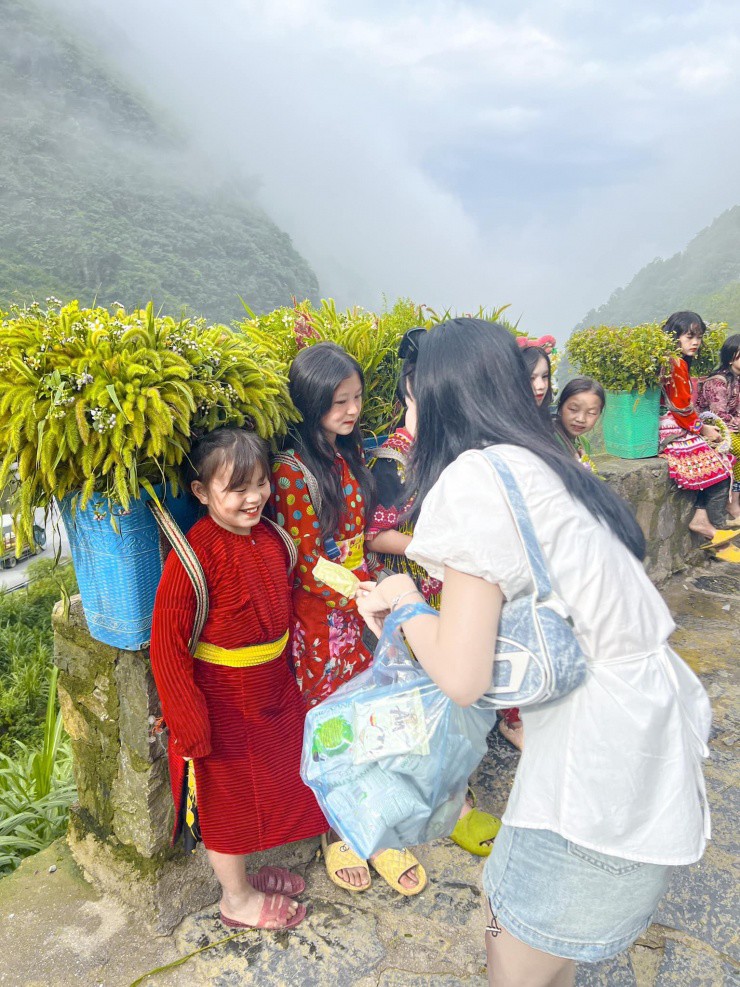 'Phượt' Hà Giang 3 ngày 2 đêm, cô gái Hà Nội vẫn nóng lòng muốn quay trở lại - 16