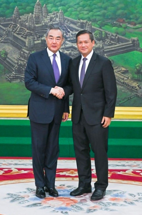 Thủ tướng Hun Sen và ông Hun Manet tiếp ông Vương Nghị - 2
