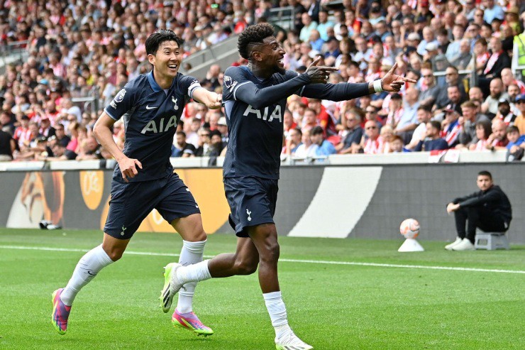 Tottenham vất vả cầm hòa&nbsp;Brentford