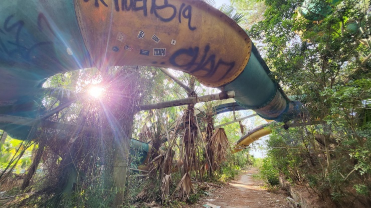 Cảnh hoang phế, xuống cấp của 