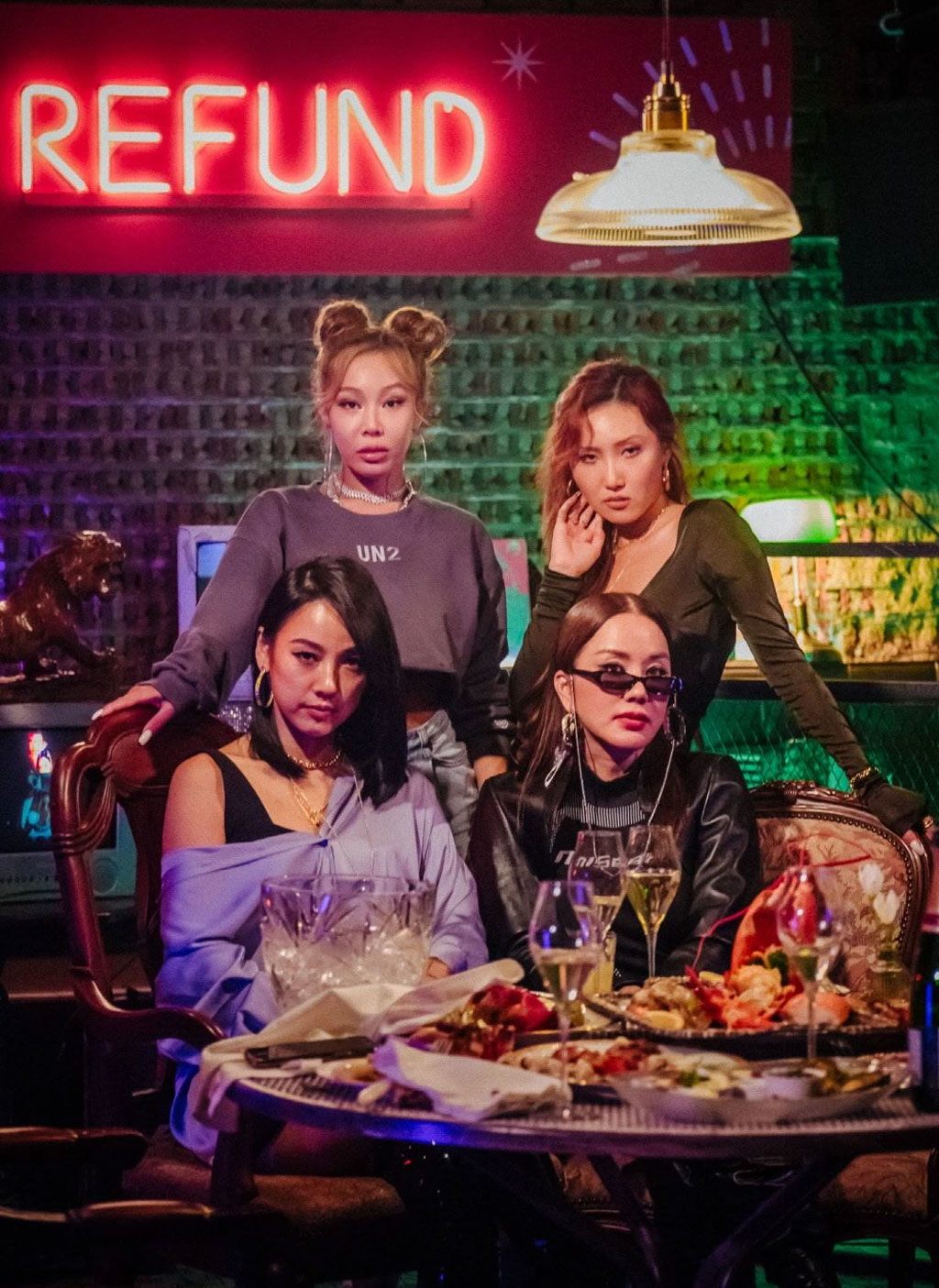 Jessi kết hợp với Uhm Jung Hwa, Lee Hyori và Hwasa (Mamamoo) trong show "Hangout with Yoo"